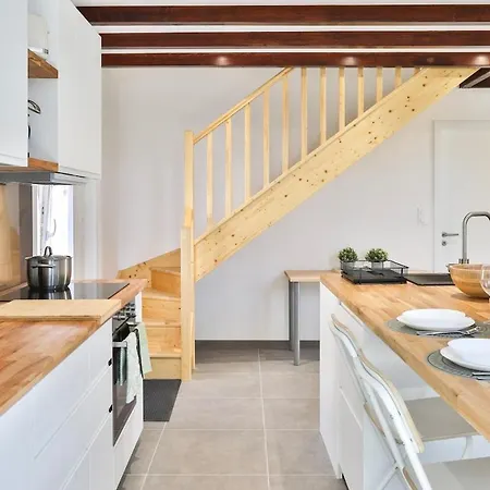 Le Refuge Fleuri T5 Avec Terrasse Et Jardin * Brunstatt