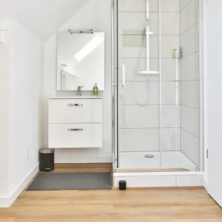 Le Refuge Fleuri T5 Avec Terrasse Et Jardin * Brunstatt