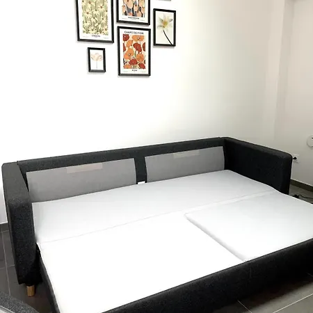 Le Refuge Fleuri T5 Avec Terrasse Et Jardin *